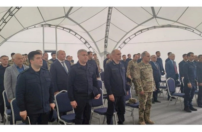 Kamran Əliyev Laçında əməliyyat müşavirəsi keçirib — FOTOLAR
