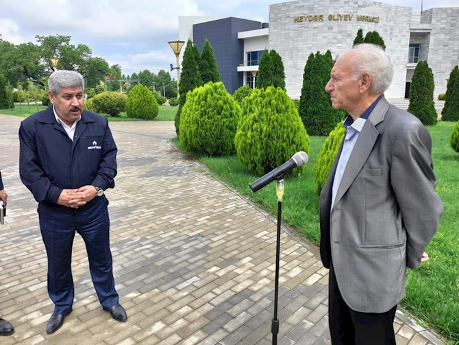 Ağstafa rayon sakinlərinin problem və təklifləri “Açıq mikrofon”da — FOTOLAR Ağstafa rayon sakinlərinin problem və təklifləri “Açıq mikrofon”da — FOTOLAR