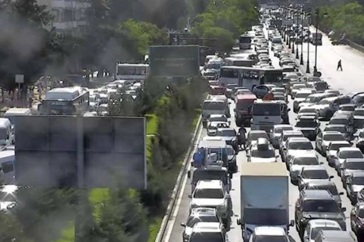 Sürücülərin NƏZƏRİNƏ! Bu yollar tamamilə BAĞLANDI