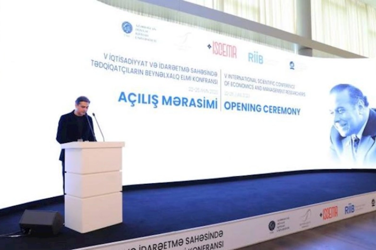 V İqtisadiyyat və İdarəetmə Sahəsində Tədqiqatçıların Beynəlxalq Elmi Konfransı keçirilir — FOTOLAR