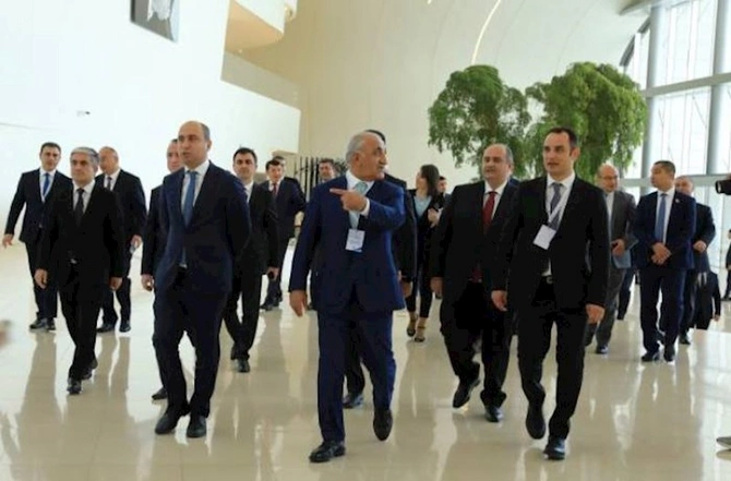 V İqtisadiyyat və İdarəetmə Sahəsində Tədqiqatçıların Beynəlxalq Elmi Konfransı keçirilir — FOTOLAR V İqtisadiyyat və İdarəetmə Sahəsində Tədqiqatçıların Beynəlxalq Elmi Konfransı keçirilir — FOTOLAR