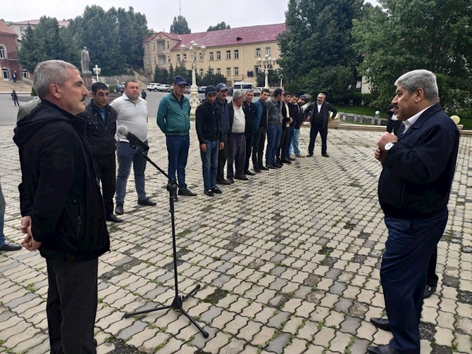 Həftənin sonuncu “Açıq mikrofon” aksiyası Daşkəsəndə keçirildi — FOTOLAR