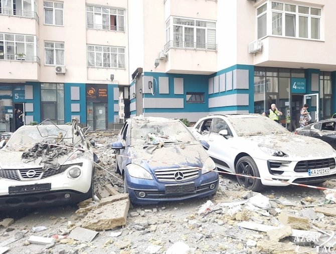 Kiyevə növbəti raket hücumu: ölənlər və xəsarət alanlar var - AZƏRTAC-ın xüsusi reportajı Kiyevə növbəti raket hücumu: ölənlər və xəsarət alanlar var - AZƏRTAC-ın xüsusi reportajı