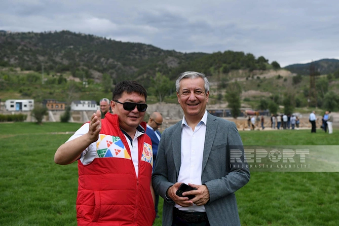 Xarici diplomatlar Laçın bulvarında olublar