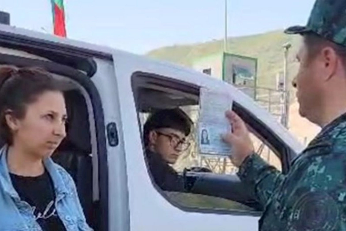 BQXK maşınlarının Laçın sərhəd-buraxılış məntəqəsindən növbəti keçidi — ViDEO