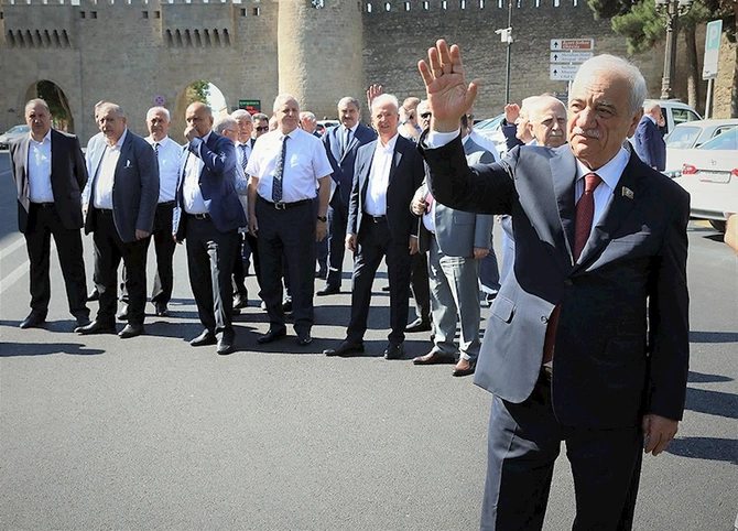 AHİK daha 5350 ailəyə bayram sovqatı göndərib — FOTO