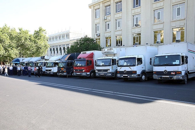 AHİK daha 5350 ailəyə bayram sovqatı göndərib — FOTO