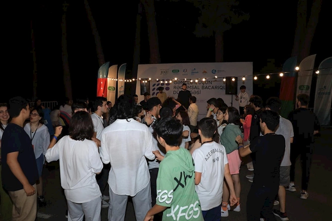 “Gənclər üçün Rəqəmsal Bacarıqlar Düşərgəsi” başa çatdı — FOTOLAR