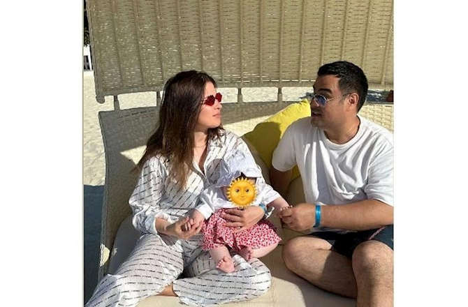 Sevda əri və qızı ilə Antalyada — FOTO