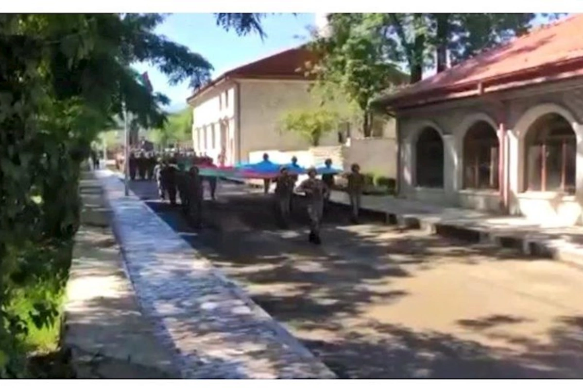 Şuşada Silahlı Qüvvələr Günü ilə əlaqədar yürüş keçirilir — VİDEO