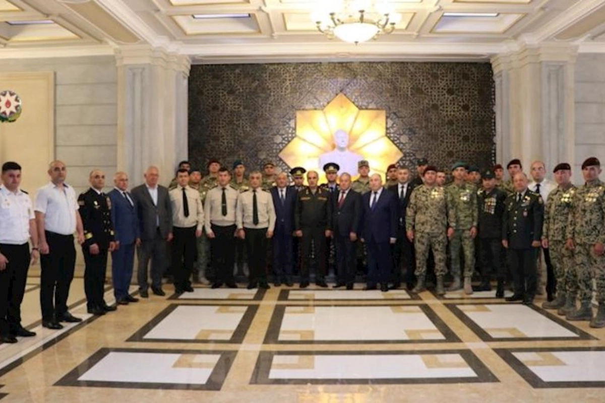 Hərbi Prokurorluqda qazilərlə görüş keçirildi — FOTOLAR