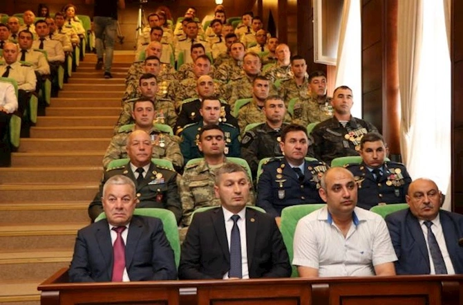 Hərbi Prokurorluqda qazilərlə görüş keçirildi — FOTOLAR