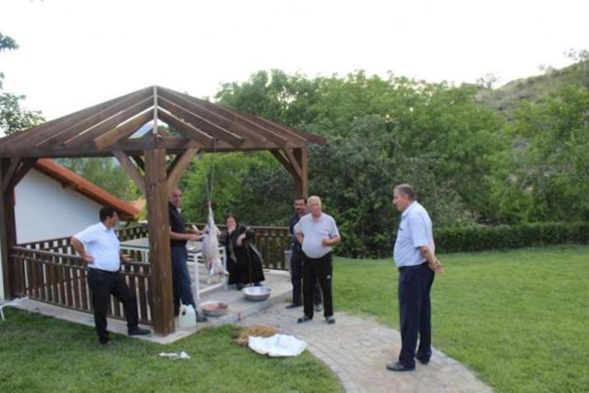 31 il sonra Laçında kəsilən qurban — FOTOLAR
