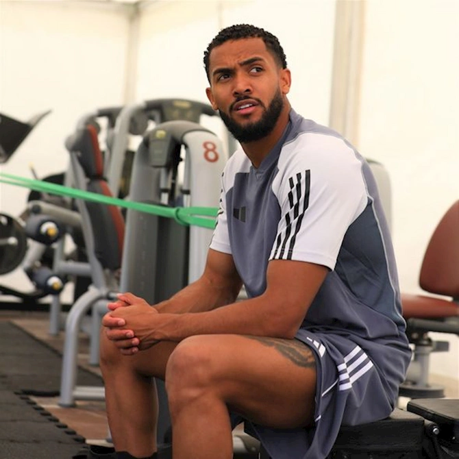 “Qarabağ”ın yarım milyon avroya transfer etdiyi futbolçu ilk məşqinə çıxdı — FOTO “Qarabağ”ın yarım milyon avroya transfer etdiyi futbolçu ilk məşqinə çıxdı — FOTO