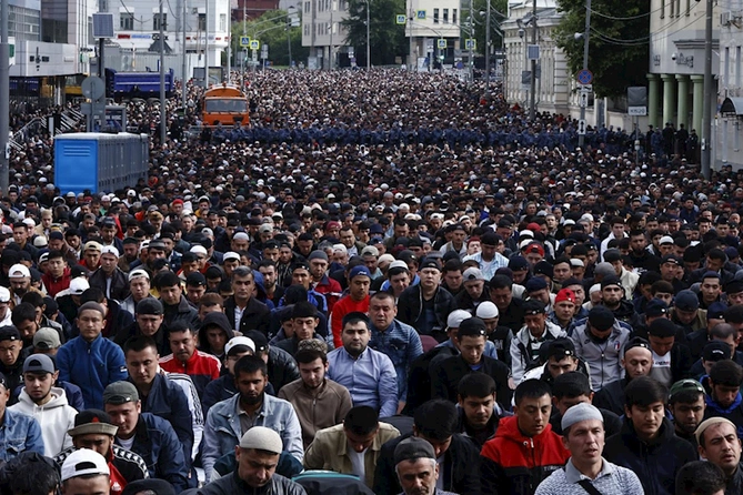 Moskva müsəlmanları Qurban bayramını qeyd ediblər — FOTO