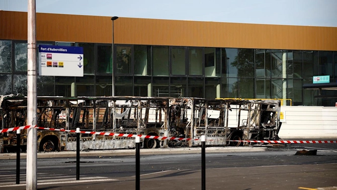 Yerlə-yeksan olan Paris — FOTOLAR