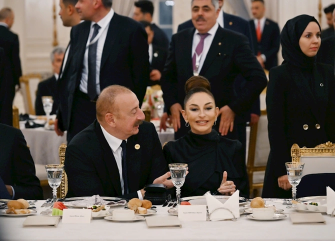 Prezidentlə xanımının Türkiyə səfərindən yeni — FOTOLARI Prezidentlə xanımının Türkiyə səfərindən yeni — FOTOLARI