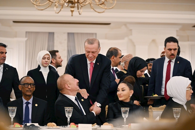 Prezidentlə xanımının Türkiyə səfərindən yeni — FOTOLARI Prezidentlə xanımının Türkiyə səfərindən yeni — FOTOLARI