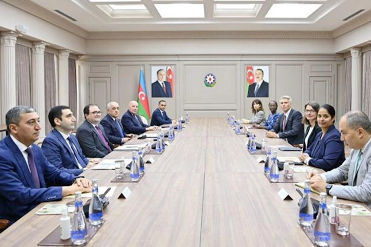 Əli Əsədov Dünya Bankının nümayəndə heyəti ilə görüşüb