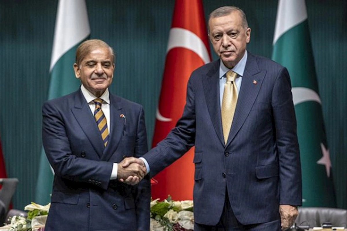 Pakistan baş nazirinin Ərdoğana maraqlı hədiyyəsi — VİDEO