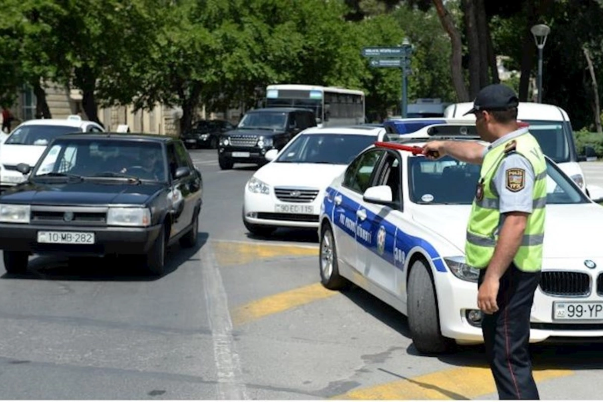 Birtərəfli yolda əks istiqamətdə hərəkət edənlərin cəriməsi ARTIRILDI