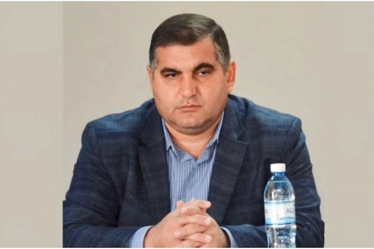 Emin Əmrullayev də imtahan versin...