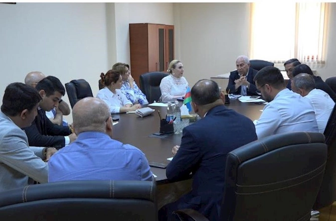 FHN yanında İctimai şuranın yeni tərkibdə ilk iclası keçirilib