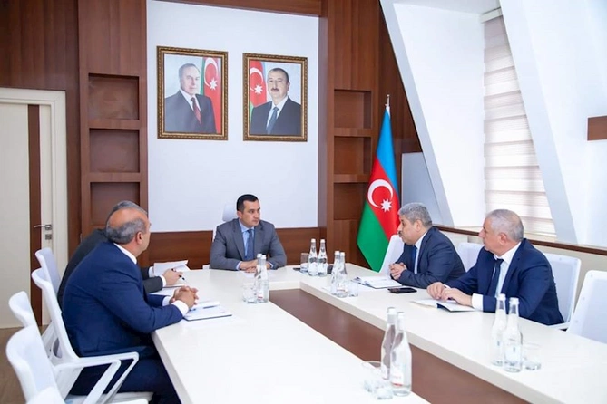 Region rəislərini icra başçıları ilə görüşdürən səbəb — FOTOLAR Region rəislərini icra başçıları ilə görüşdürən səbəb — FOTOLAR