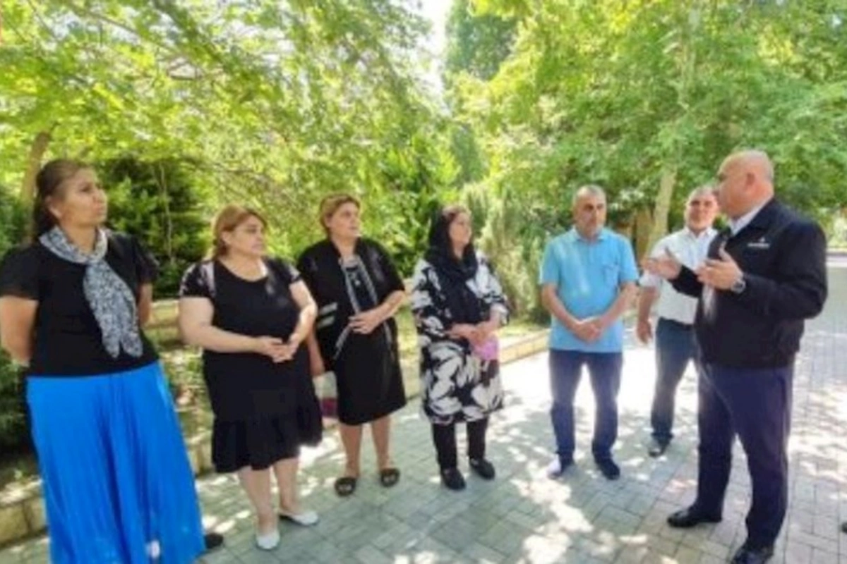 4 kəndin sakinləri “Açıq mikrofon”da bir araya gəldi
