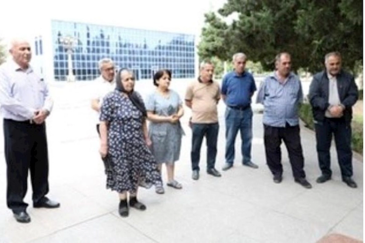 Yevlax rayonunun sahibkarları Açıq mikrofonda suallarını ünvanladı
