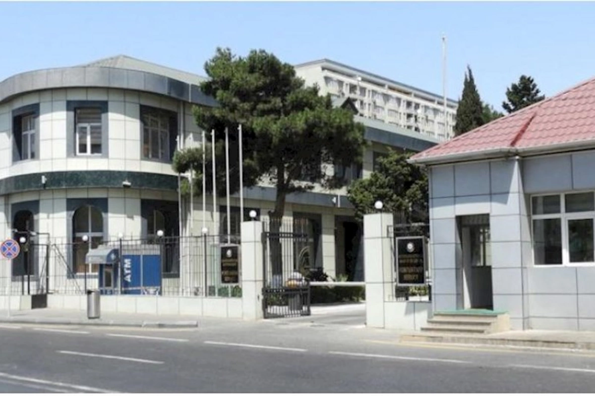 Həbsdə olan jurnalistdən dəhşətli əməl: Damarlarını...