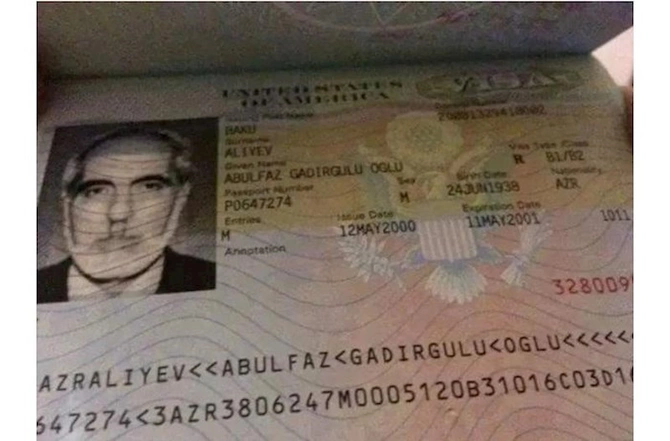 Əbülfəz Elçibəy soyadını dəyişdirməyib? — ABŞ vizasında onun soyadı niyə Əliyev göstərilib? (FOTO) Əbülfəz Elçibəy soyadını dəyişdirməyib? — ABŞ vizasında onun soyadı niyə Əliyev göstərilib? (FOTO)