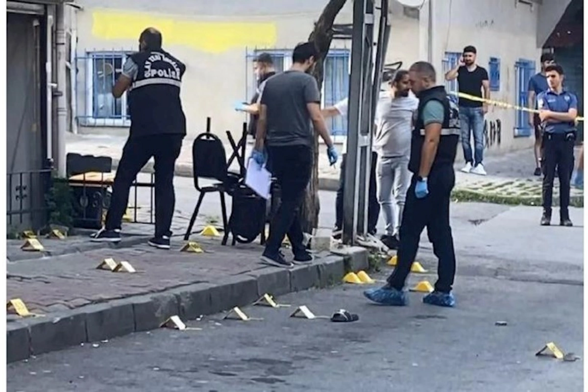 İstanbulda silahlı hücum — Ölən və yaralanan var