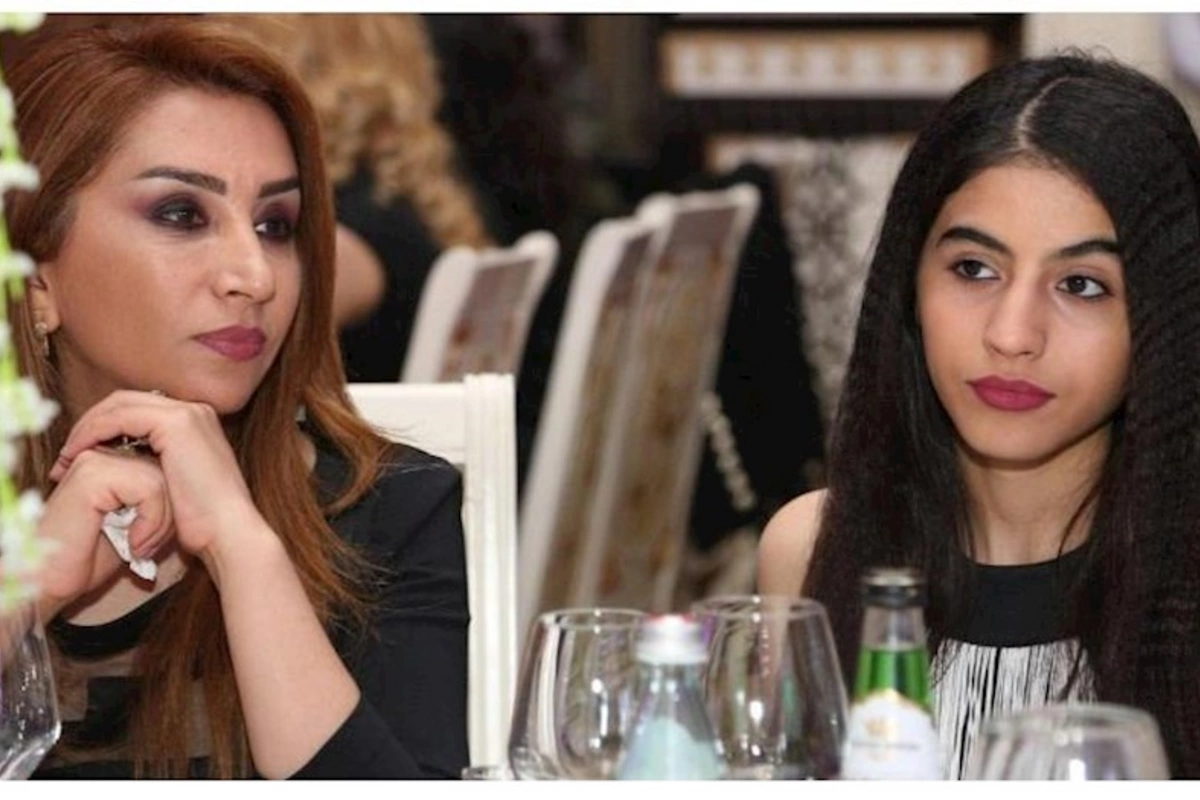 Elnarə Abdullayeva qızına nişan etdi — VİDEO