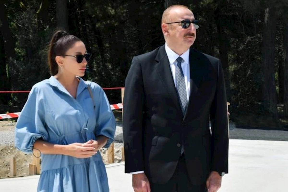 Prezident və birinci xanım Mərkəzi Nəbatat Bağında — YENİLƏNİB