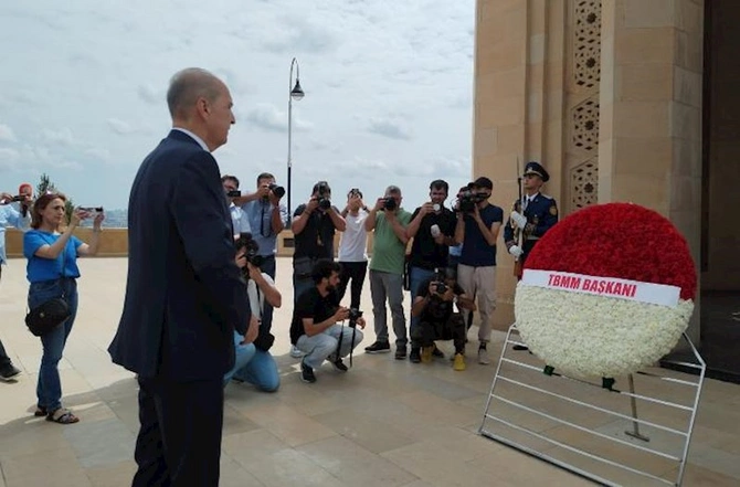 Kurtulmuş Şəhidlər Xiyabanında — FOTOLAR Kurtulmuş Şəhidlər Xiyabanında — FOTOLAR