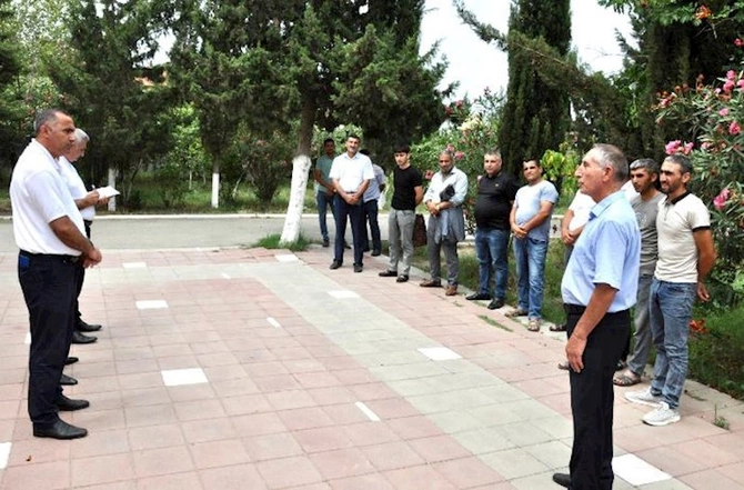 Həftənin sonuncu “Açıq mikrofon” aksiyası keçirildi — FOTOLAR