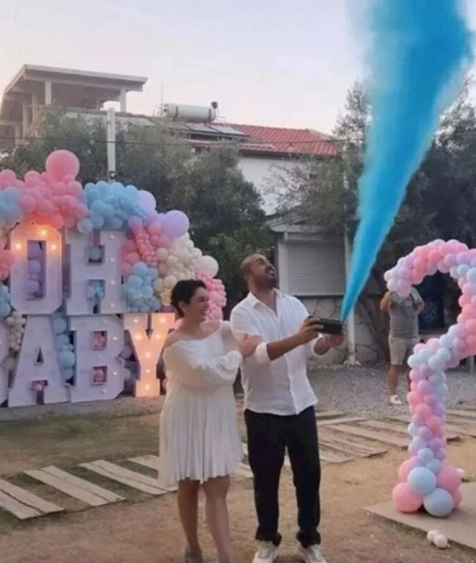 Məşhur cütlüyün uşağının cinsiyyəti məlum oldu — FOTO