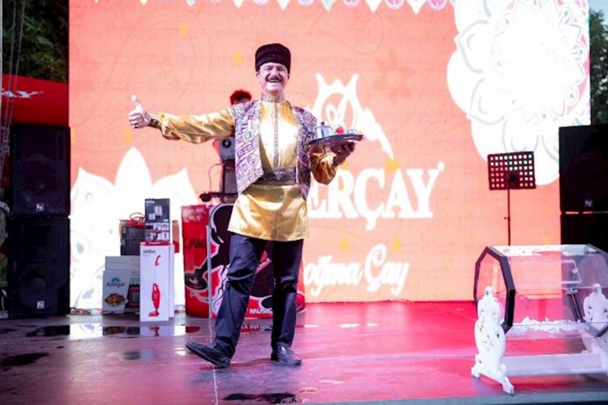 Azerçay ilə Çay Festivalı Gəncədə — FOTOLAR