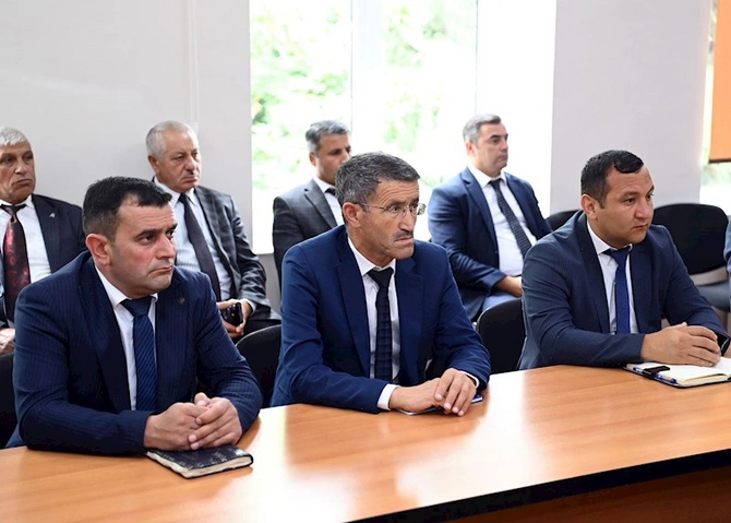 “Azərişıq” ASC Şamaxıda sahibkarlarla görüşdü — FOTOLAR