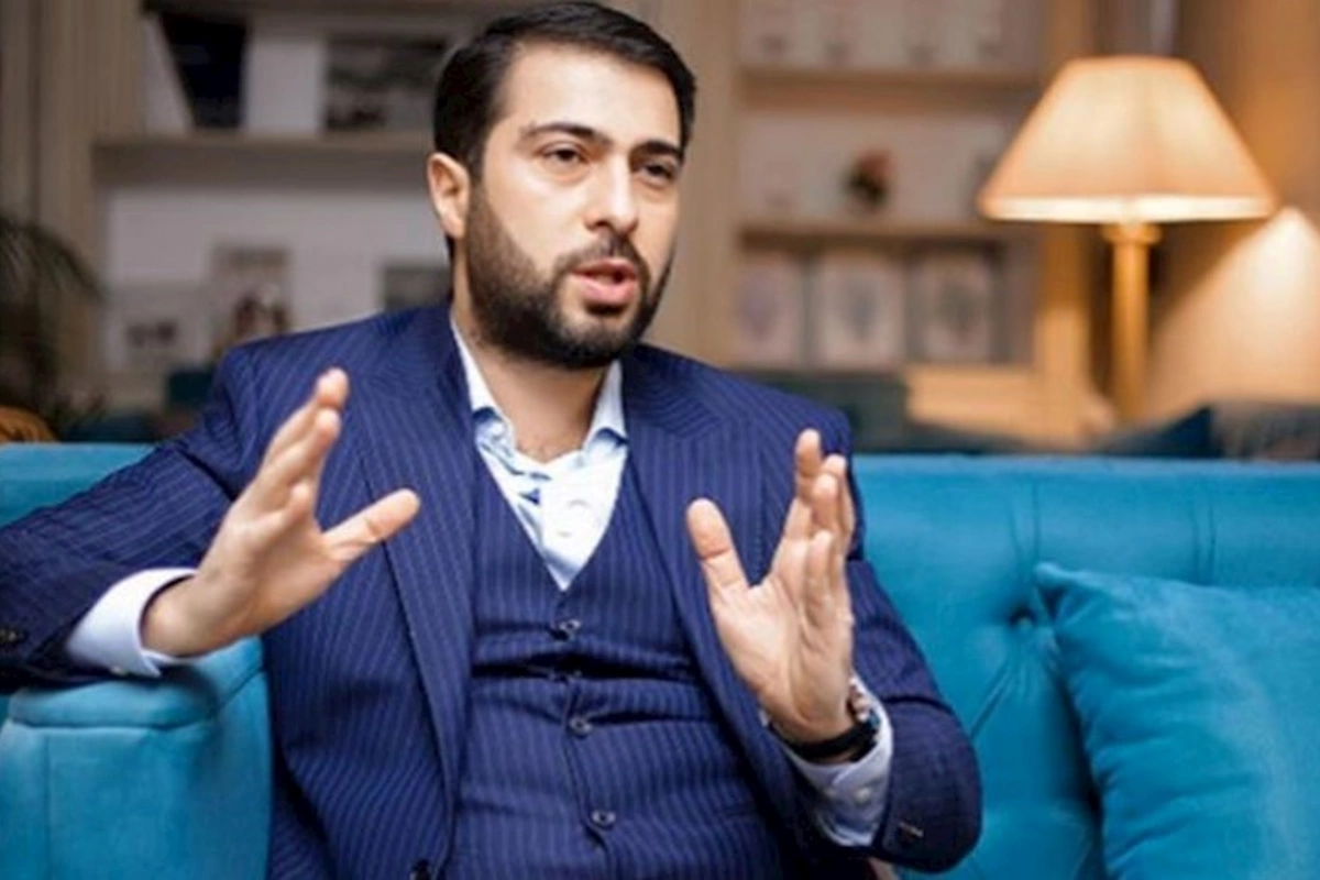 Namiqin oliqarx deputata həsr etdiyi meyxanası: “Elin mötəbər oğlusan“ — VİDEO