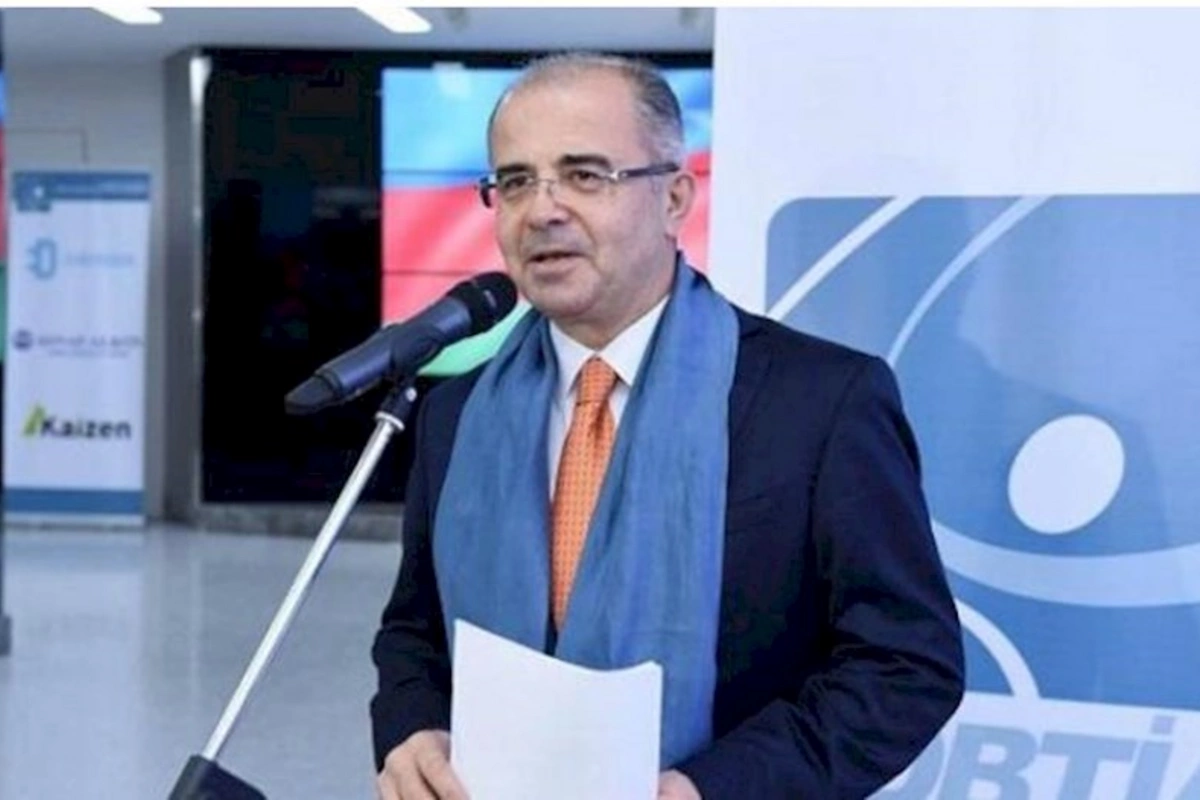 Akademiya rektorun 440 min manatlıq “Range Rover”inə görə CƏRİMƏLƏNİR?