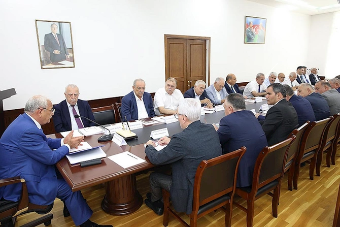 AHİK İcraiyyə Komitəsinin iclası keçirilib — FOTOLAR
