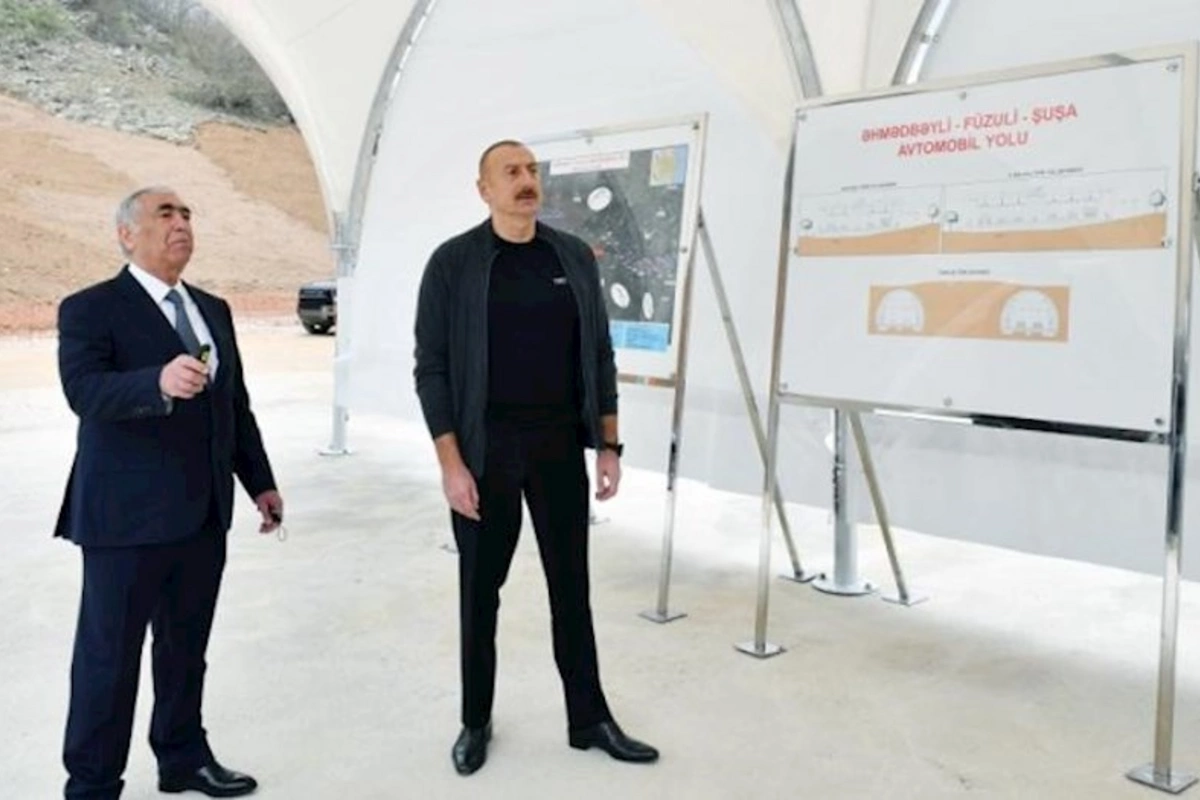 Prezident Əhmədbəyli-Füzuli-Şuşa avtomobil yolunun tikintisi ilə tanış oldu
