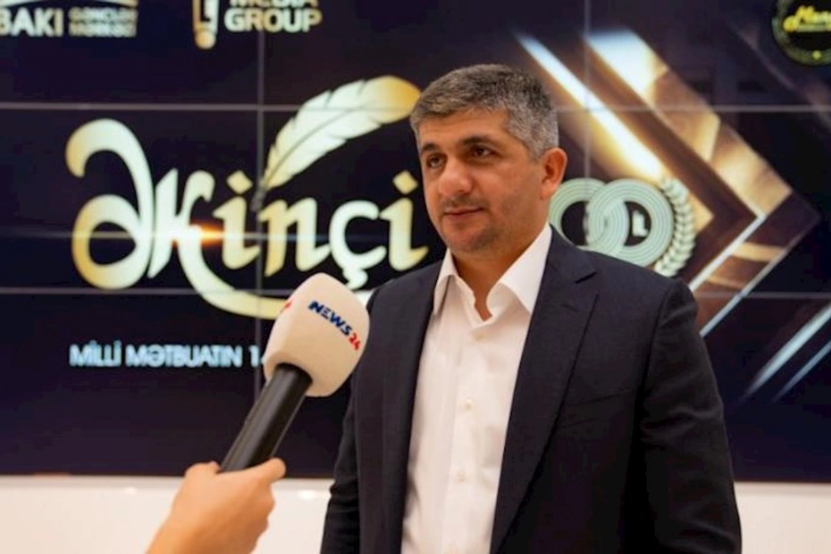 Müşfiq Abbasov “Əkinçi” Milli Mükafatı aldı — FOTOLAR