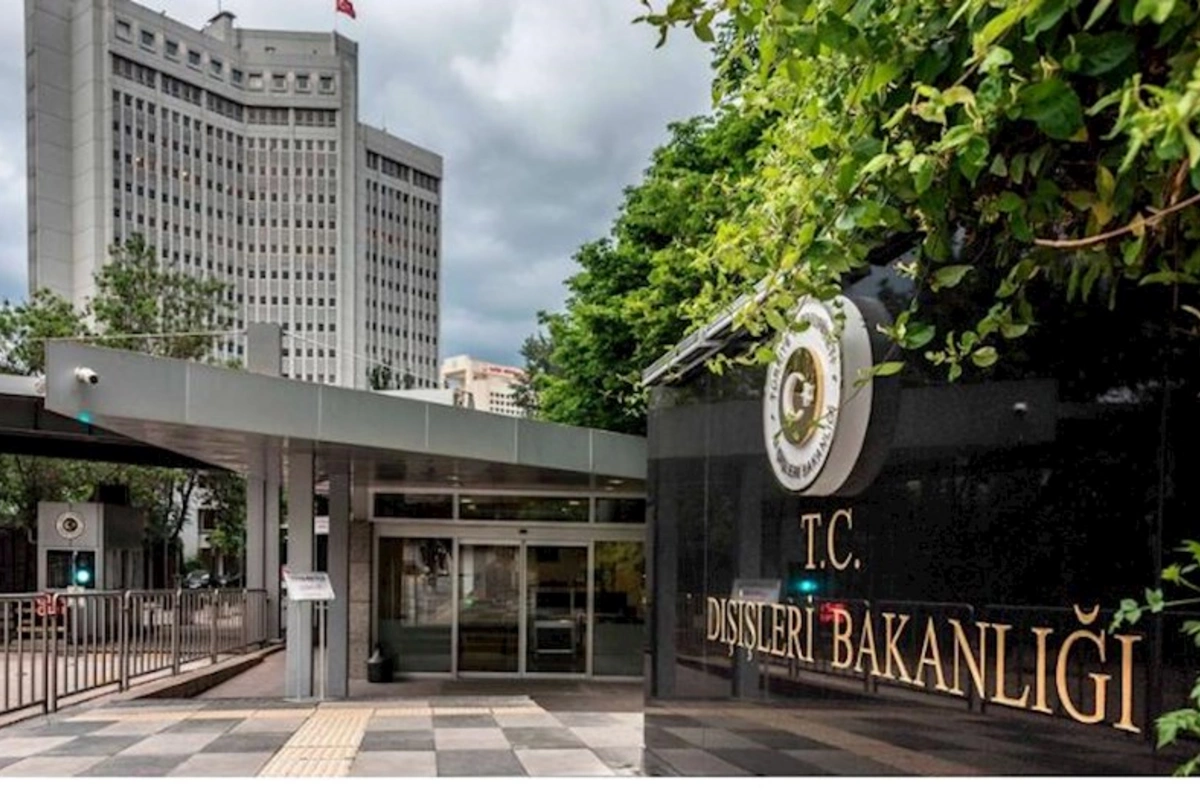 Türkiyə XİN İsveçdə Quranın təhqir olunmasını pisləyib