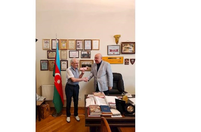 Rafiq Əliyev Yazıçılar Birliyinin üzvü oldu — FOTO