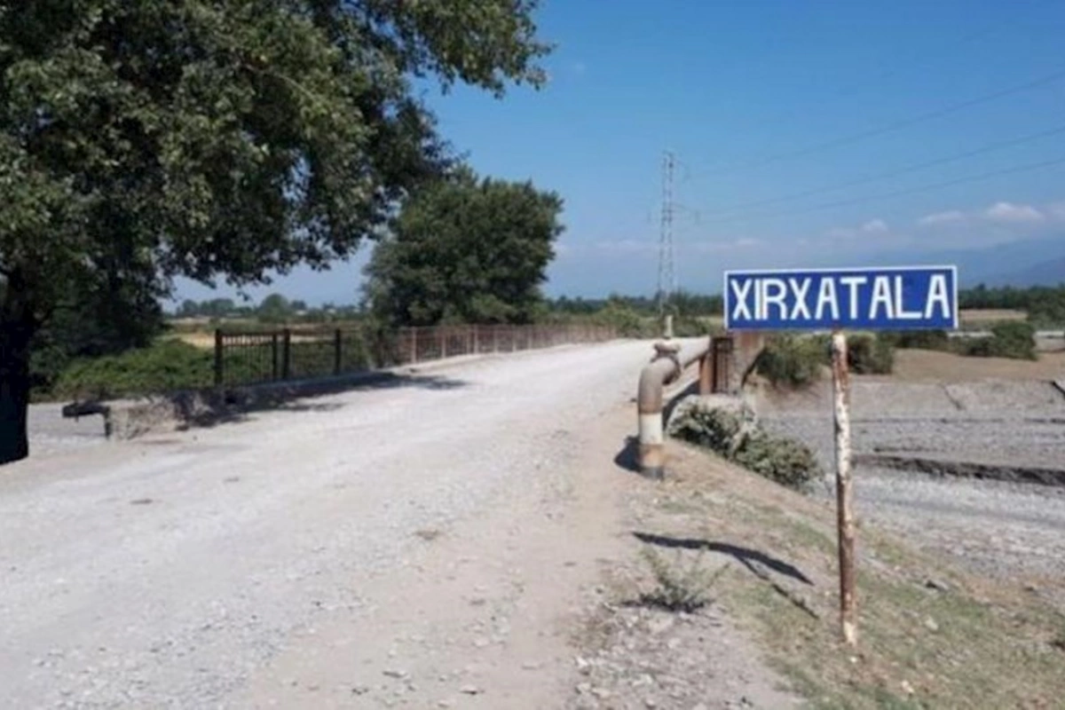 Qəbələdə uşaqları hədiyyələrlə aldadıb, xristian ədəbiyyatı yayırlar? — FOTO
