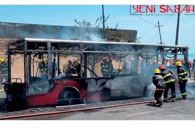 Bakıda DƏHŞƏT: 46 nömrəli avtobus partladı — VİDEO/FOTO