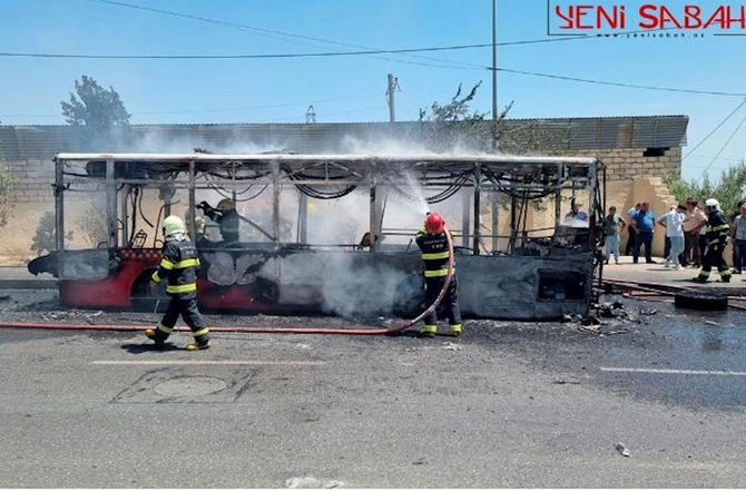 Bakıda DƏHŞƏT: 46 nömrəli avtobus partladı — VİDEO/FOTO